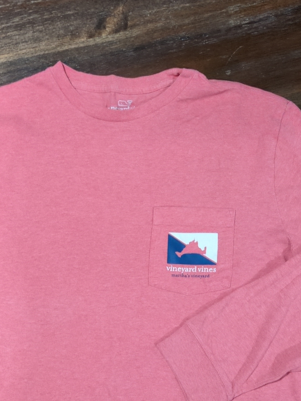 Vineyard Vines Men's Medium Long-Sleeve Pocket Tee in Coral